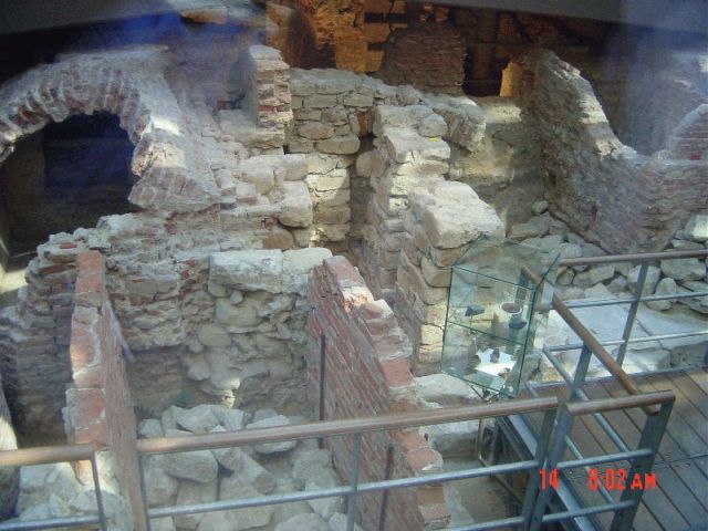 res_roman_ruins_in_brussels.jpg