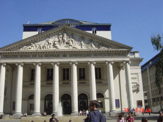 res_royal_theatre.jpg