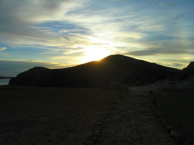 isla_del_sol_sunset.jpg