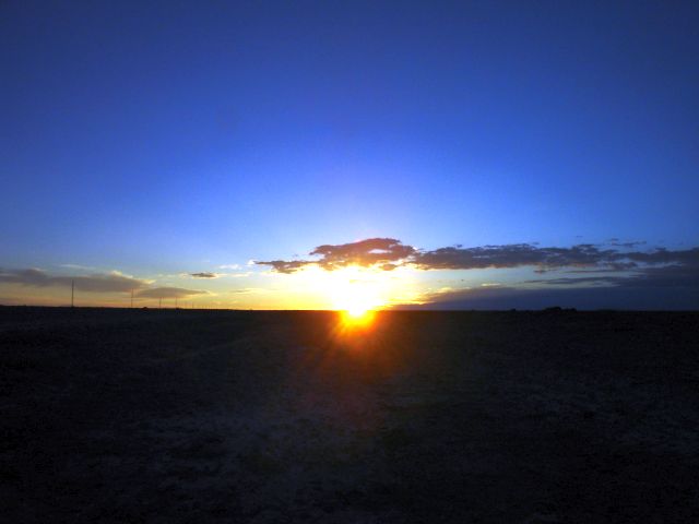 salt_flat_sunset.jpg