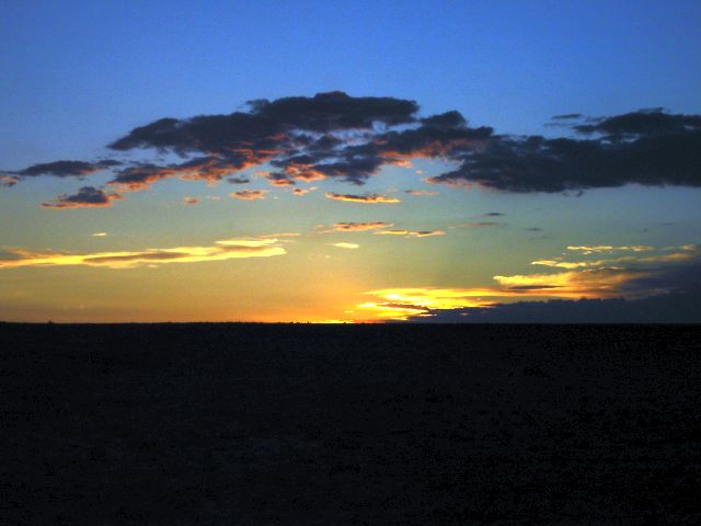 salt_flat_sunset4.jpg