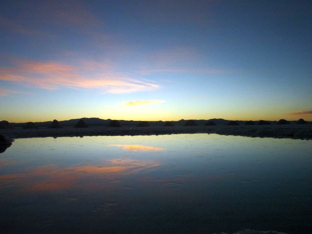 salar_sunrise2.jpg