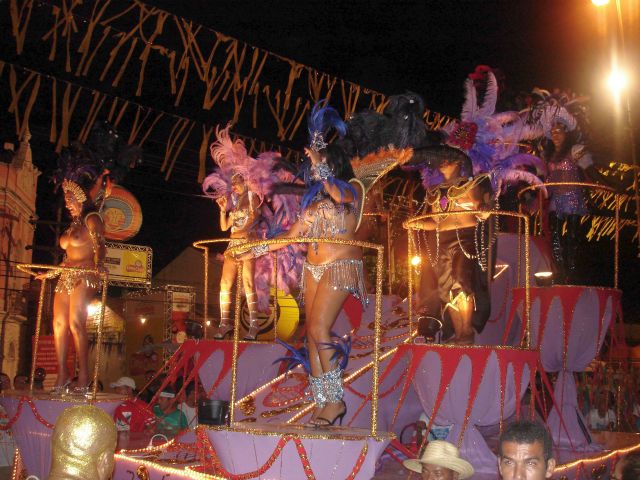 drag float