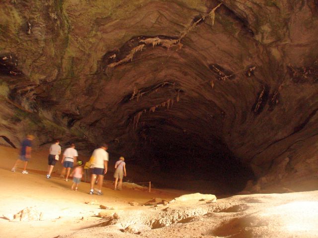 cave_mouth2.jpg