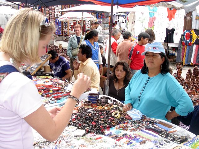 jewelry_shopping.jpg