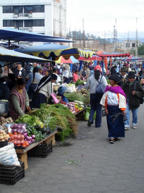 otavalo_market2.jpg