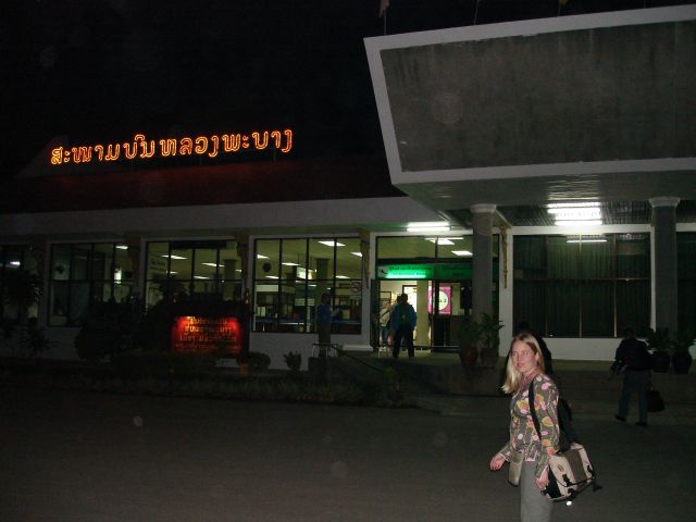 welcome_to_laos.jpg