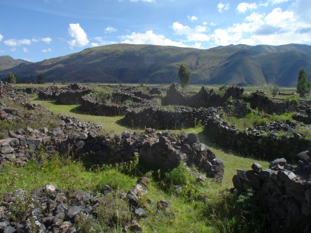 incan_storage_silo_ruins.jpg