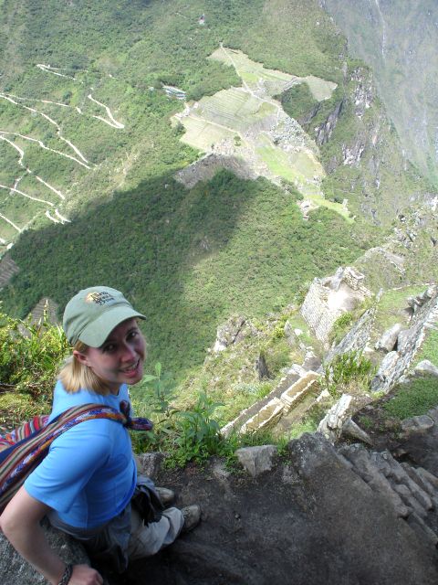 machu_picchu_below.jpg